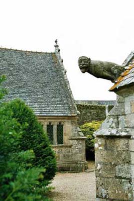 statue-d'angle
