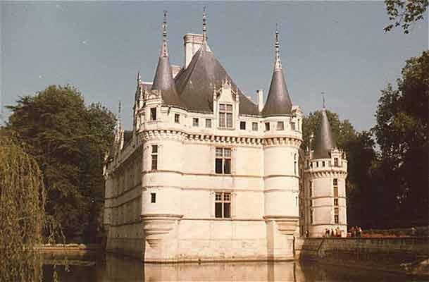 cote gauche, de l'entree