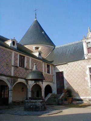 la-cour-le-puits