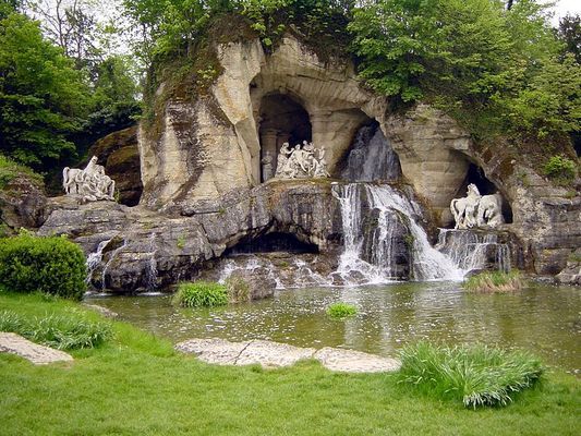 grotte bains appolon
