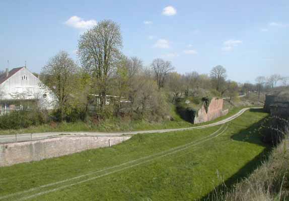 fortifications-glacis